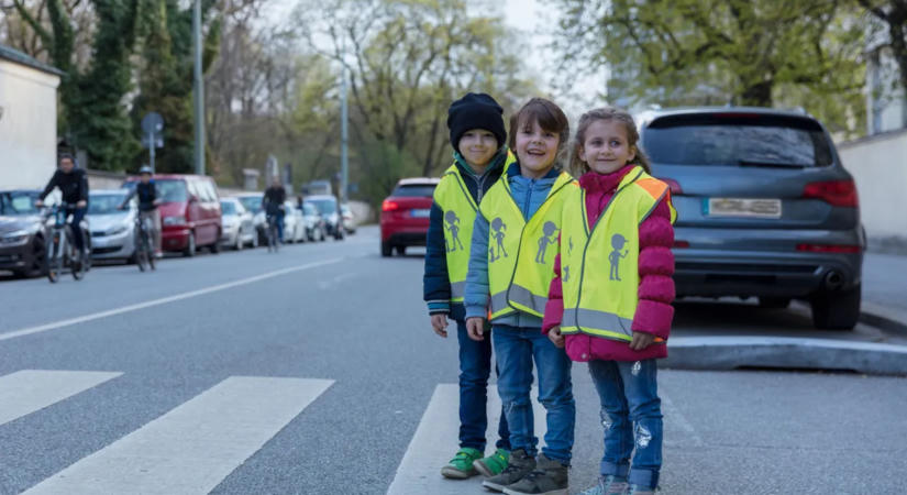 Óvatosan az utakon, közeledik az iskolakezdés!