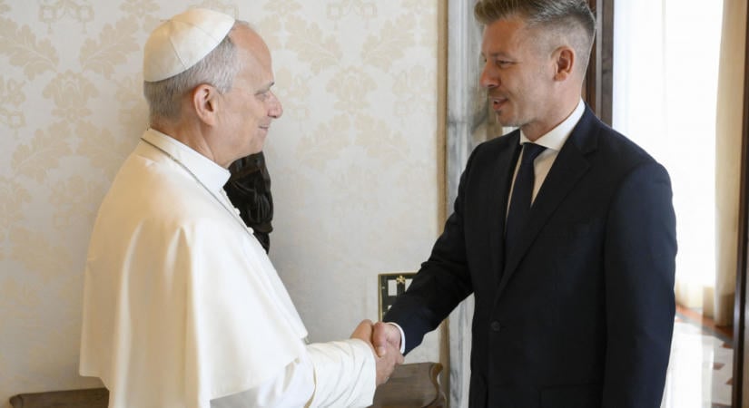 XIV. Leó pápa magánaudiencián fogadta Magyar Pétert, a mesterséges intelligenciáról beszélgettek