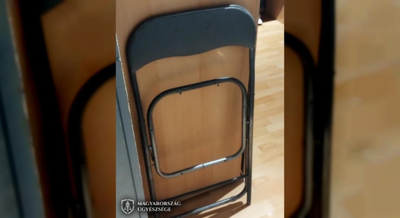 Vádat emelt az ügyészség egy gyáli nő ellen, aki rendszeresen bántalmazta nevelt fiát