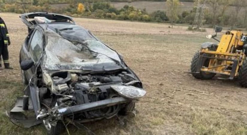 Kútba szorult ember, beszakadt födém és négyhektáros tűz – mozgalmas hétvégéjük volt a somogyi tűzoltóknak