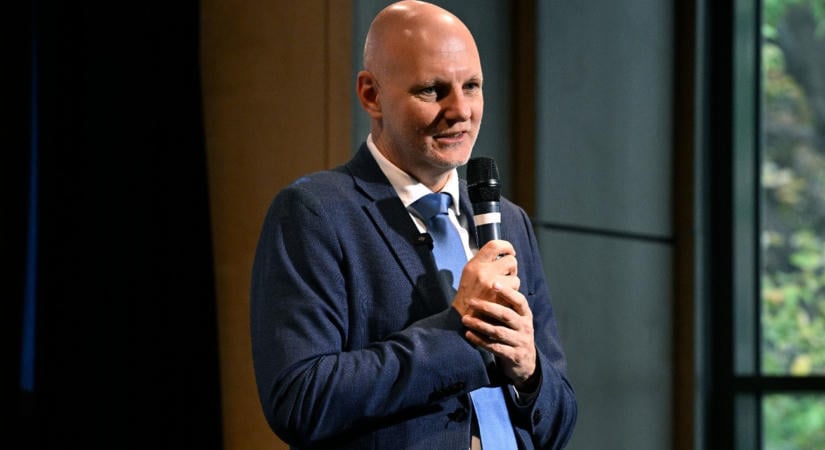 AI: tudományos apokalipszisről ír Tanács Zoltán