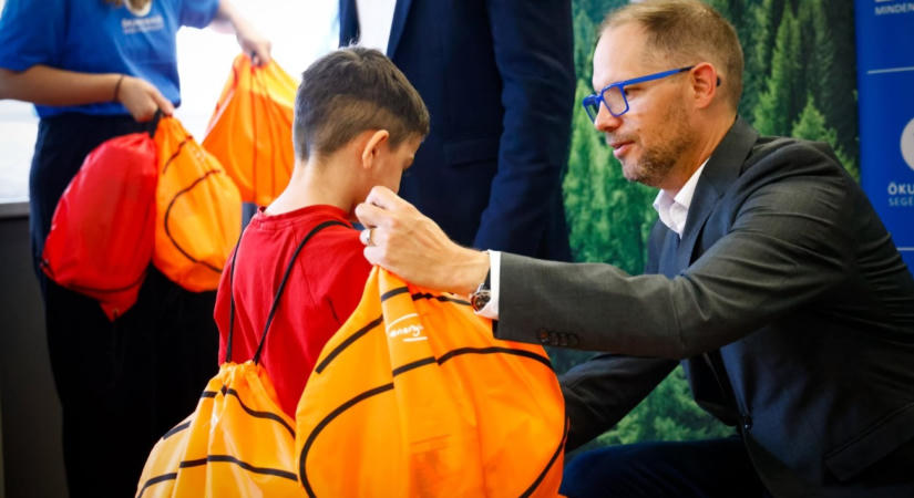 Az óvodások is megkapták az Ökumenikus Segélyszervezet adományait