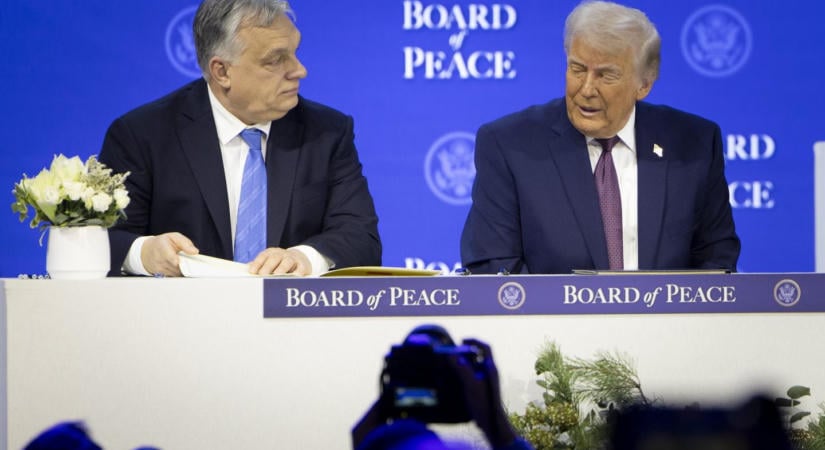Hadházy Ákos súlyos állításokat tett Orbán davosi útjáról