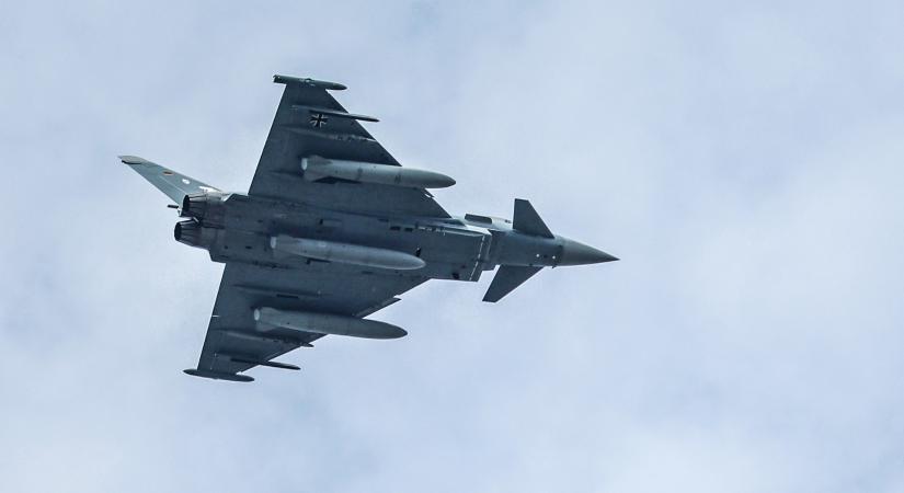 Bevásárol a NATO egyik legerősebb hatalma: jönnek az Szu-35-re és az Szu-57-re is veszélyes új vadászgépek