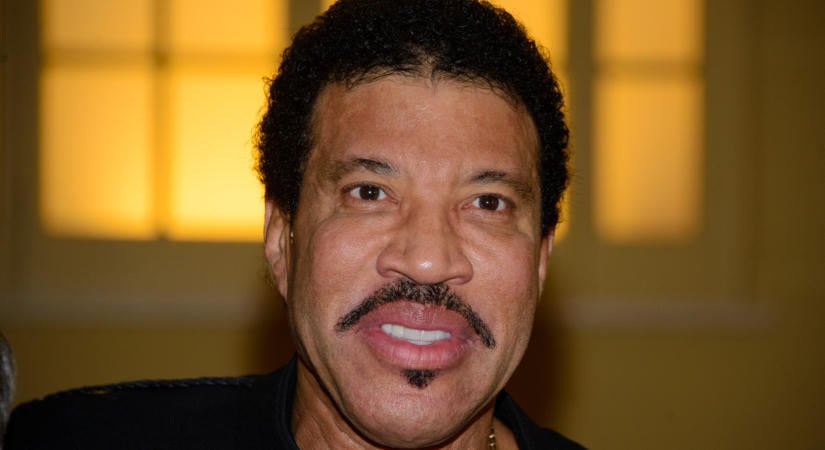 Nagy a baj: a hónapban már másodszor került kórházba Lionel Richie