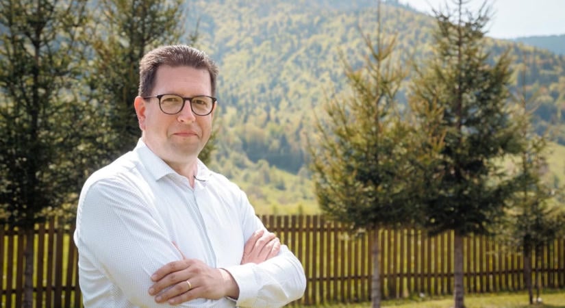 Vincze Loránt: A gyerekek már a digitális világban élnek, az iskola még a 19. században jár