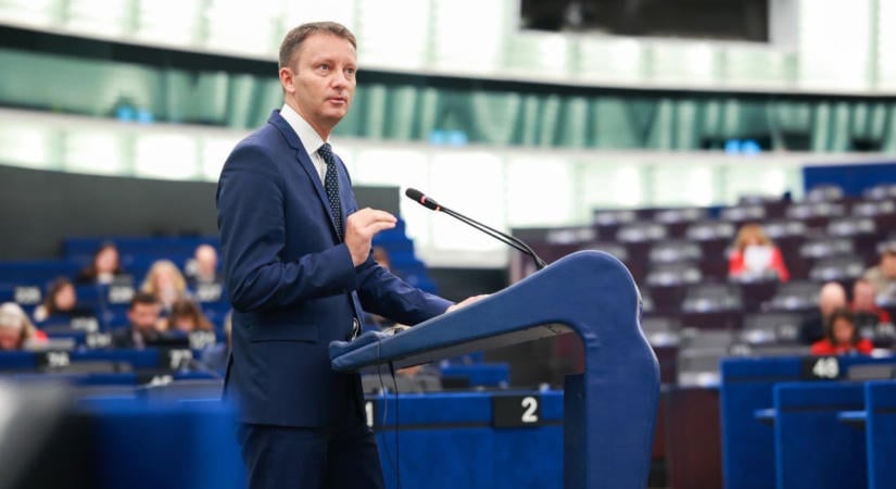 BRÉKING: Siegfried Mureșant kérte fel kormányalakításra Nicușor Dan – hírek csütörtökön