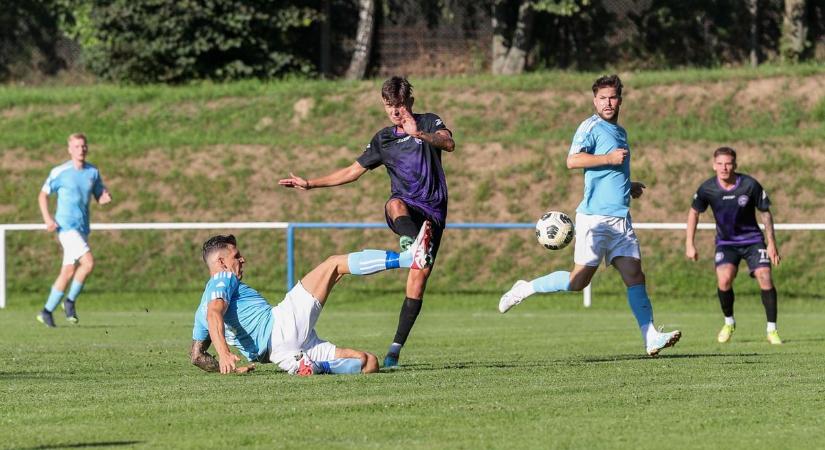 Mennyei megyei: háromesélyes a gólkirályi cím a félidőben
