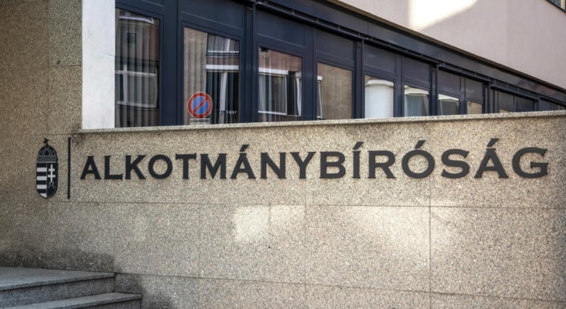 Döntött az Alkotmánybíróság: érdemi vizsgálat nélkül elutasították a Fidesz-KDNP panaszát