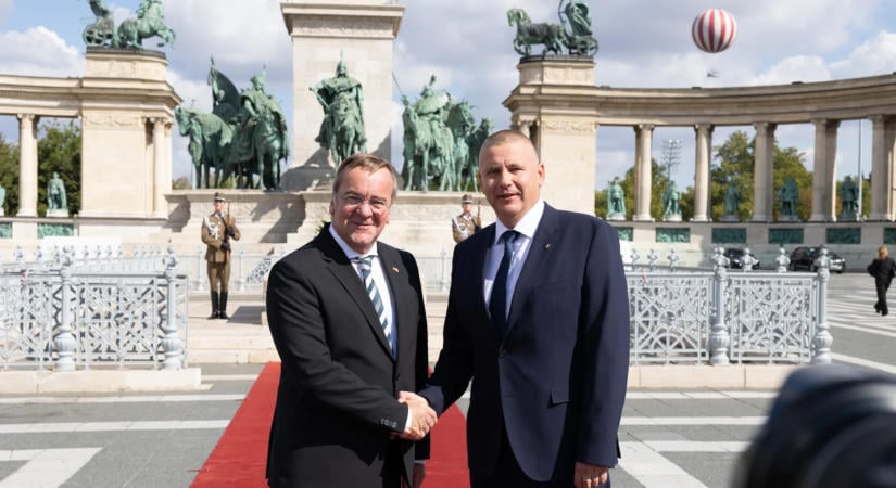 Magyarország védelme erős honvédségen és együttműködésen alapul