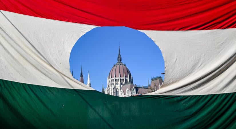 „Tankokkal felelt a hatalom a szabadság követelésére” – így zajlott Magyar Péter '56-os ünnepi beszéde