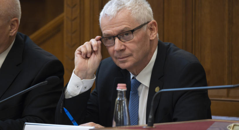 Hét ingatlannal vonult nyugdíjba Polt Péter
