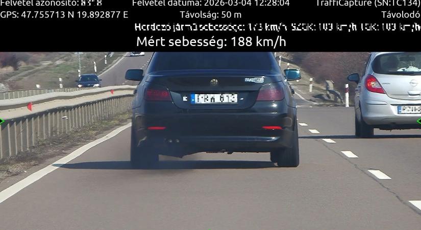 Kormoló BMW 188 km/órával: mutatjuk, miért nem tudták kivonni a forgalomból!