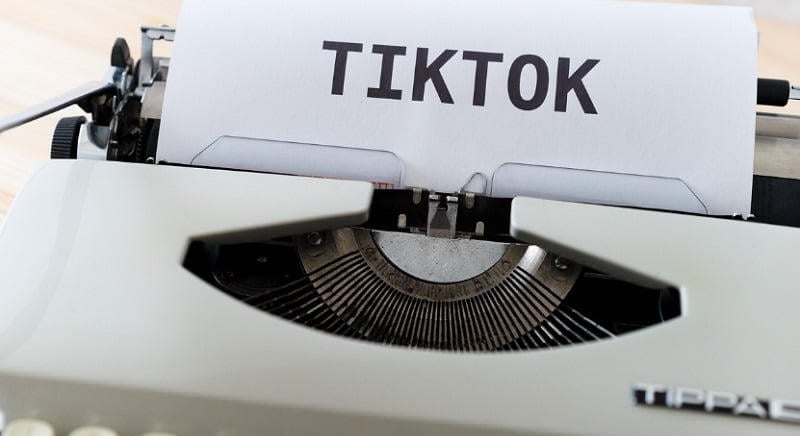 Brutális összeget perkál a TikTok és még korlátozásokat is be kell vezetnie