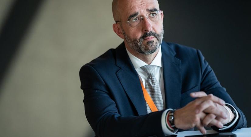 Kovács Zoltán: A kormánynak kötelessége megvédeni Magyarország becsületét – VIDEÓ