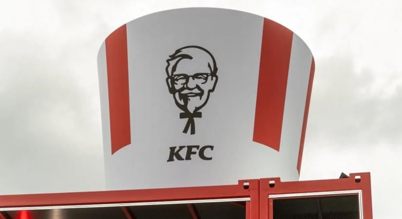 Újítás: különös ételújdonsággal sokkolta a vásárlókat a KFC