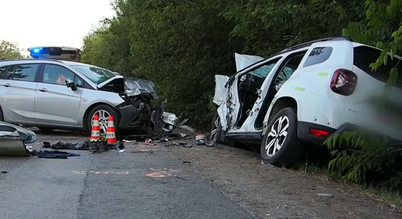 Kocsisort előzött, mielőtt letarolta a szembejövőt az 51-esen, mindketten meghaltak: ez derült ki az áldozatokról