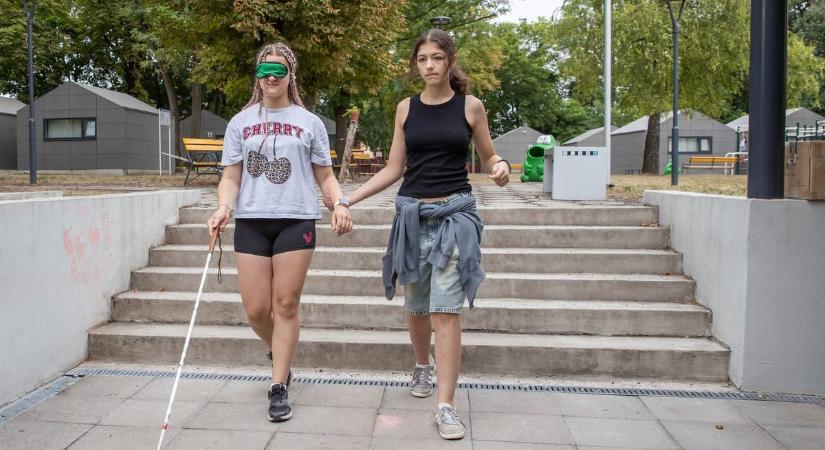Velencén mutatta be a látássérültek mindennapjait a Sport Start Kör SE (galéria)