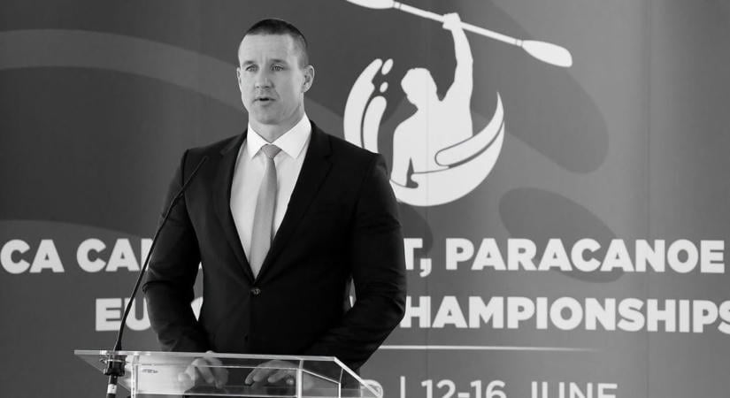 Szeptember 17-én vesznek végső búcsút a világ- és Európa-bajnok kajakostól Pakson