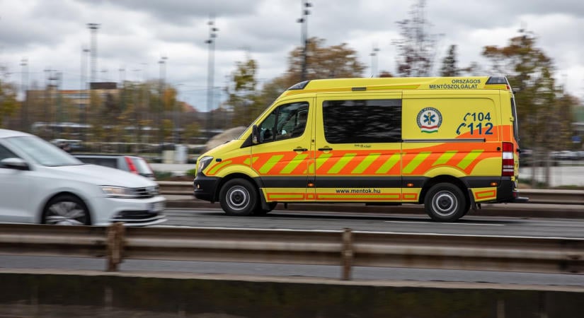 Klórgáz-mérgezés Ferencvárosban: hat embert vittek kórházba