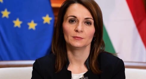 Lőrincz Viktória 1,8 milliárdos szerződés miatt tett feljelentést, Navracsics szerint árnyékra vetődött