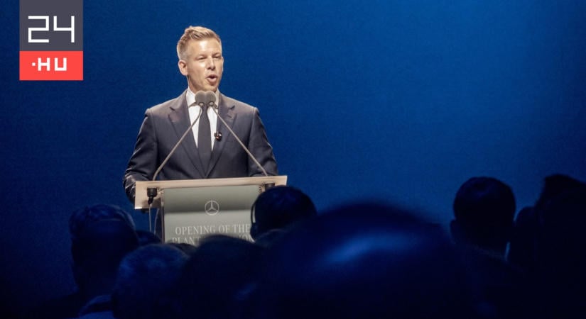 Magyarország Kormánya: Fáklyás felvonulással emlékeznek 1956 hőseire a Műegyetem rakparton
