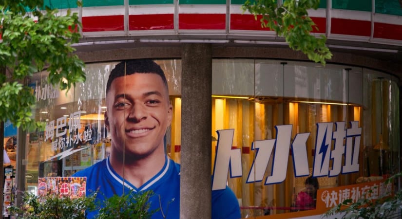 Mbappé kínos botrányba keveredett, azonnal szerződést bontottak vele