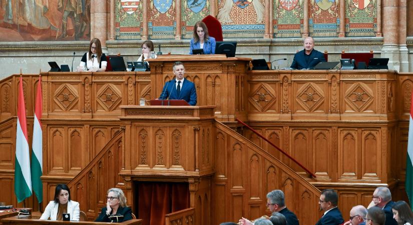 Hétfőn és kedden is Magyar Péter felszólalásával nyit az Országgyűlés