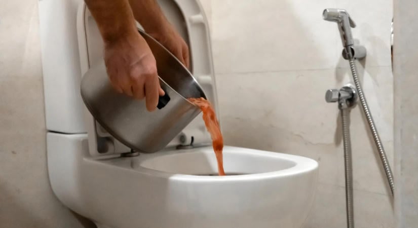 Sokan a WC-be öntik, pedig súlyos tízezrekbe kerülhet
