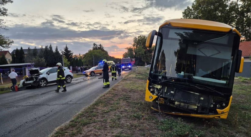 Vezetés közben lett rosszul a buszsofőr, frontális ütközés lett a vége