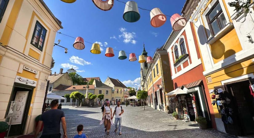 Szentendrén évtizedekre meghatározó döntést hoznak a város jövőjéről – most végre a helyiek is elmondhatják a véleményüket