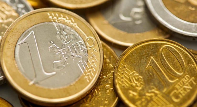 Hitelminősítők szerint Magyarország jó úton halad, hogy 2032-ben csatlakozhasson az euróövezethez