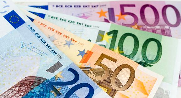 Gyönyörű kép fogadja, ha euróvétel szándékával betér egy pénzváltóba