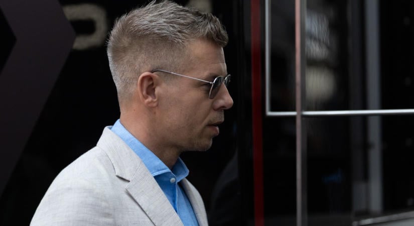 Megszólalt az ügyészség Magyar Péter kihallgatásáról – Gyanúsított lett a miniszterelnök