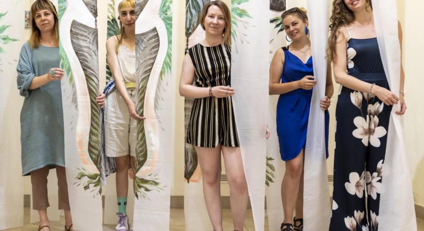 A megfoghatatlan megragadása érzelmekkel: az időt öntik képekbe a FŰZ art group fiatal alkotói