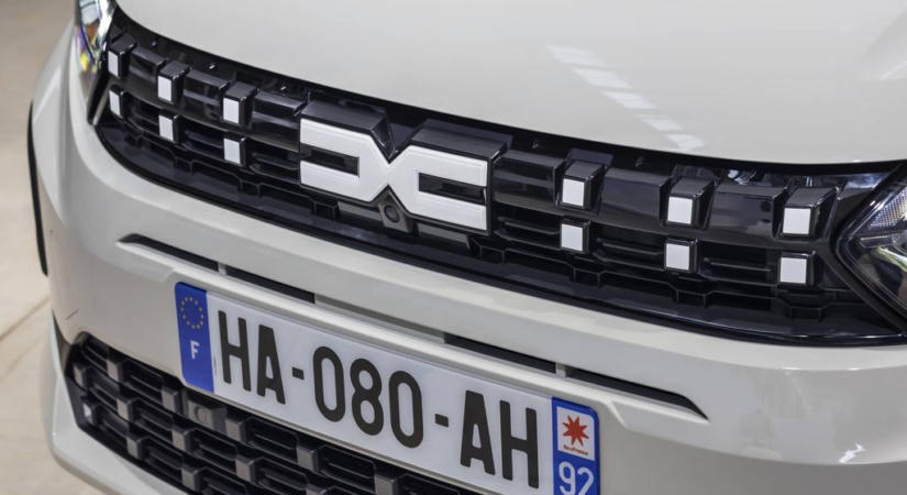 Ötmillió alá lőttek a Dacia európai közönségkedvencével