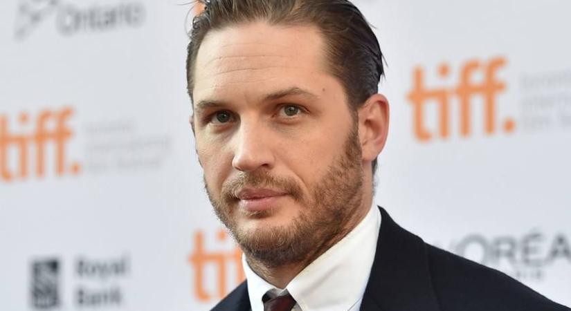 Tom Hardy felesége gyönyörű nő: Charlotte-tal már 14 éve elválaszthatatlanok