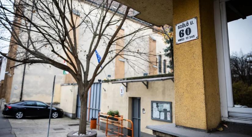 Kiengedték a börtönből a gyerekek bántalmazása miatt őrizetbe vett Szőlő utcai igazgatót