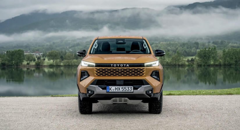 Jön a sorozatgyártású, hidrgénes Toyota Hilux?