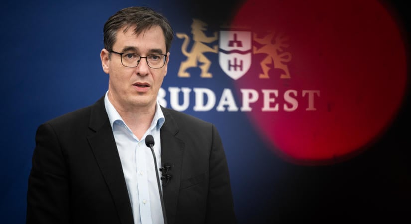Újra ledöntik a Sztálin-szobrot Budapesten, így emlékezik a főváros az 1956-os forradalomra