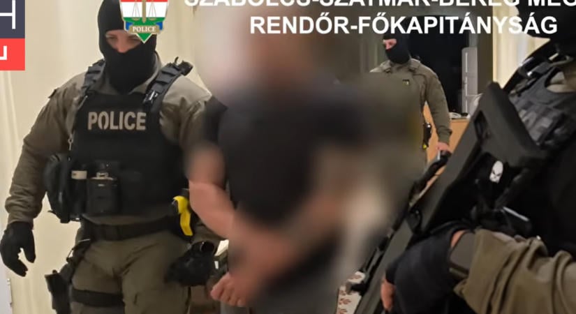 Filmbe illő fegyveres rablás Csarodán, több tízmilliónyi valutát raboltak maszkos férfiak két nőtől