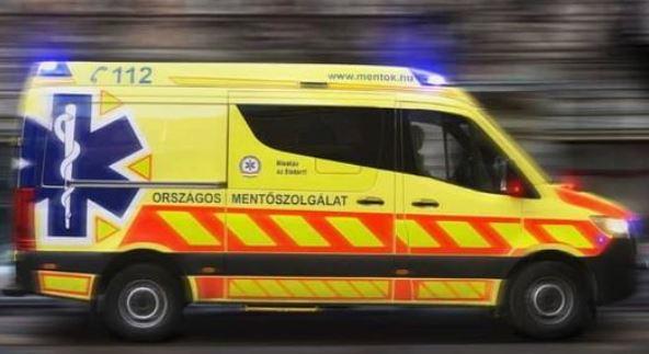 Kizuhant egy társasház erkélyéről, és meghalt egy 16 éves fiú Budapesten