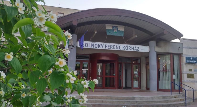 „Elég volt!” – kiáll munkatársa mellett a veszprémi kórház egy Facebook-bejegyzés miatt
