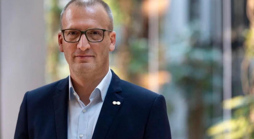 Felfüggesztették az Operettszínház főigazgatóját