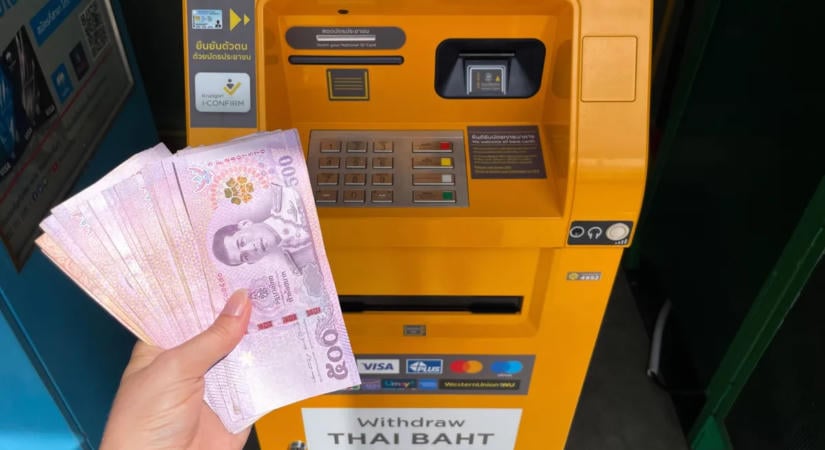 Súlyos tízezreket buksz az utazáson, ha nem figyelsz erre a kártyás fizetésnél