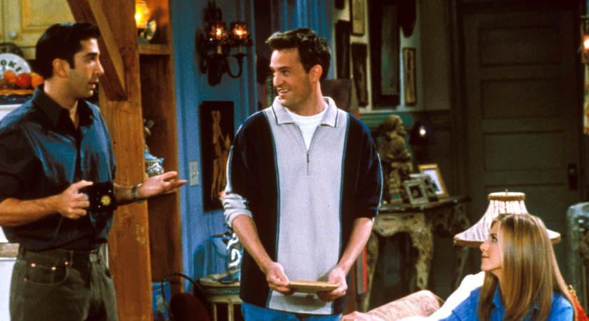 „7 millió dollárt költött arra, hogy kijózanodjon” – Borzongató részletek a Matthew Perry-filmből