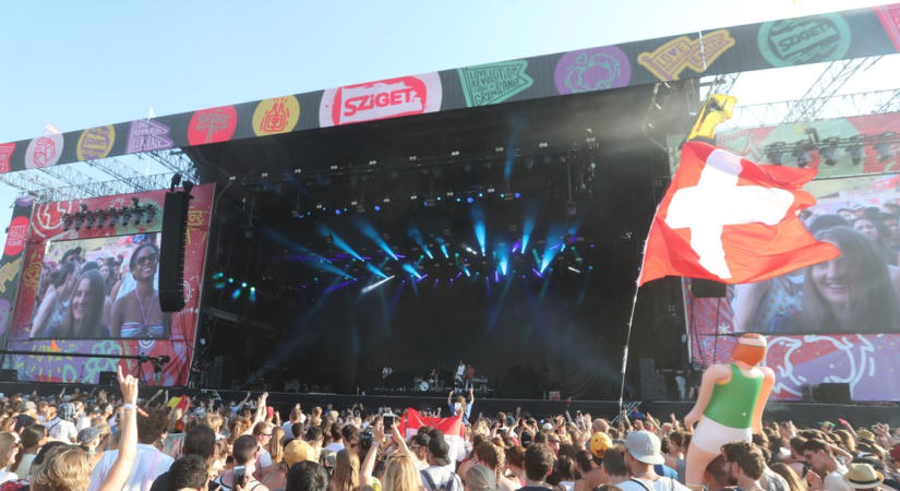 Kiszivárogtak a Sziget Fesztivál árai: mutatjuk, pontosan mennyit kérnek majd az italokért idén