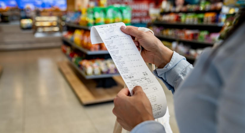 Kitálalt a népszerű bolt vezetője – átverik a vásárlókat a hűségkártyákkal