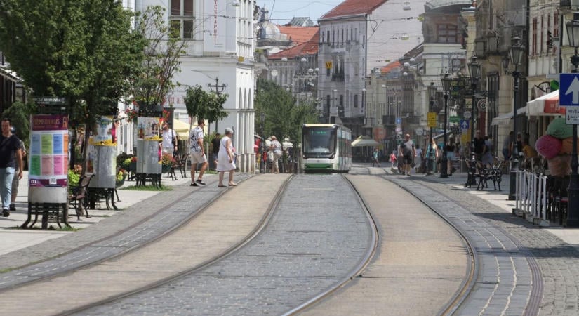 Most nem a labdát fogták – ezt tették a miskolci belvárosért