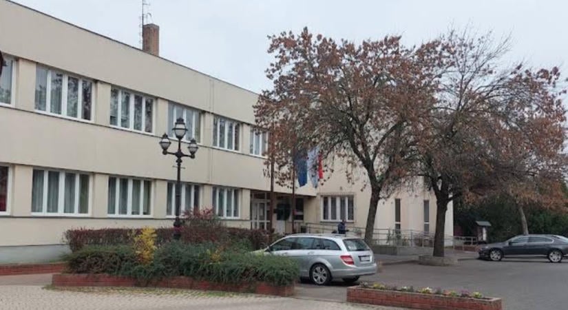 Időközi választás Püspökladányban